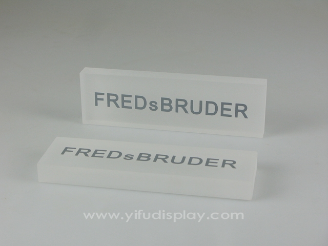 Acrylic Block L030